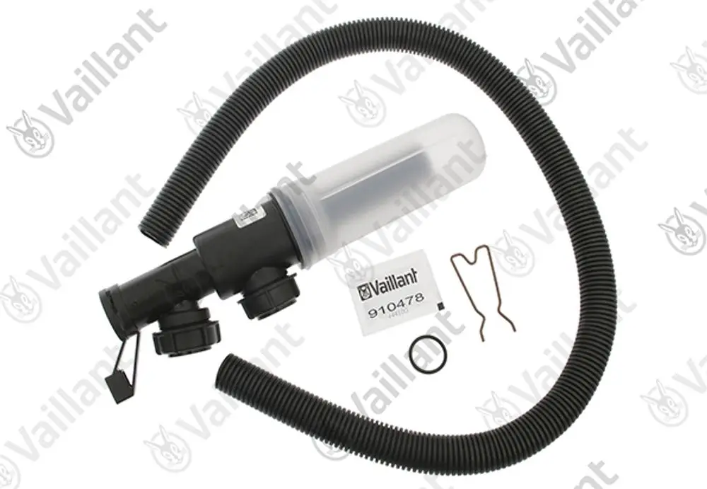 Vaillant Siphon mit transparentem Behälter, flexibler Schlauch und Zubehörteilen, bestehend aus Clip, Dichtung und einem separaten Blech.